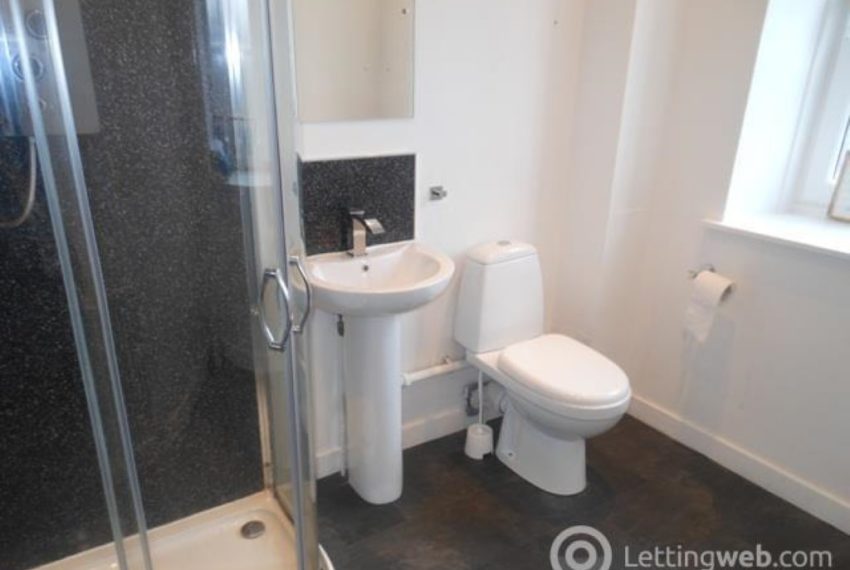 74g John St Shower rm